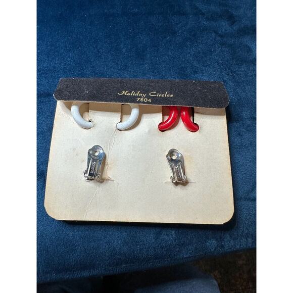 Sarah Coventry VintageHoliday Circles 7804 Clip On Earrings Set Red, White, Blue - Picture 5 of 6